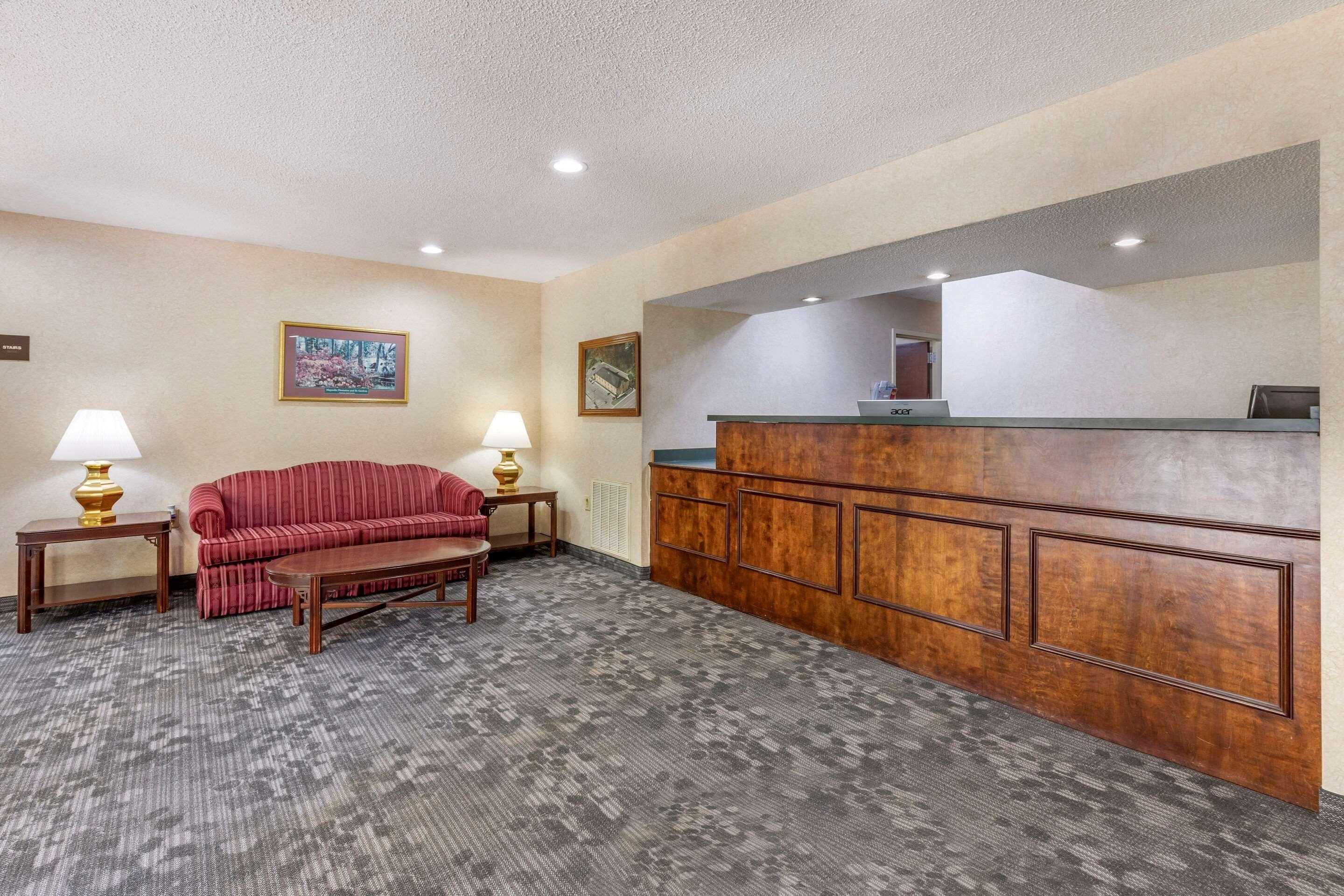 Econo Lodge St. Stephen Eksteriør billede